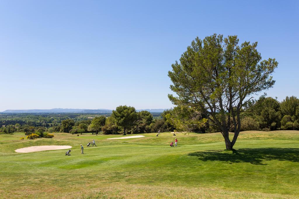 Madame Vacances Residence Provence Country Club Saumane-de-Vaucluse Exterior photo